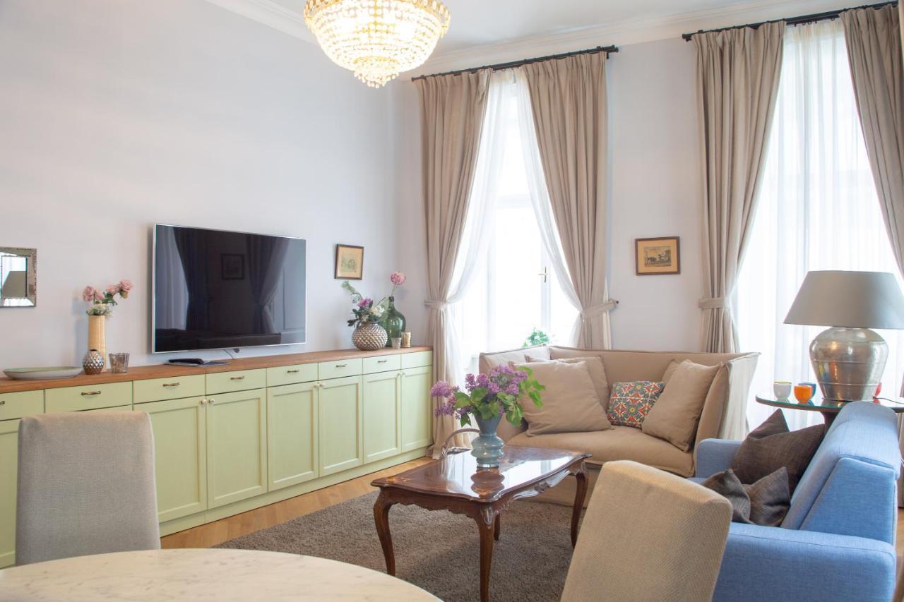 Stilvolles Apartment In Zentraler Lage Вена Экстерьер фото
